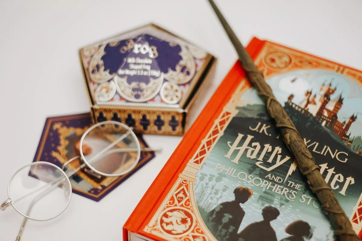 Props and book of the Harry Potter universe