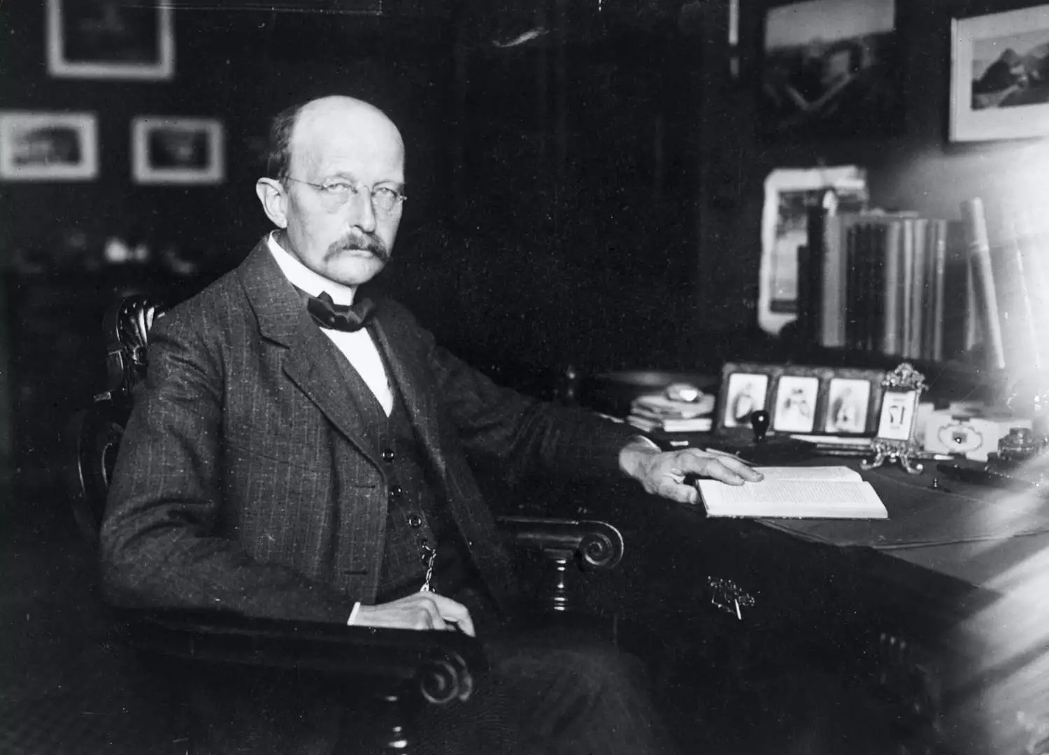 Max Planck is in his office